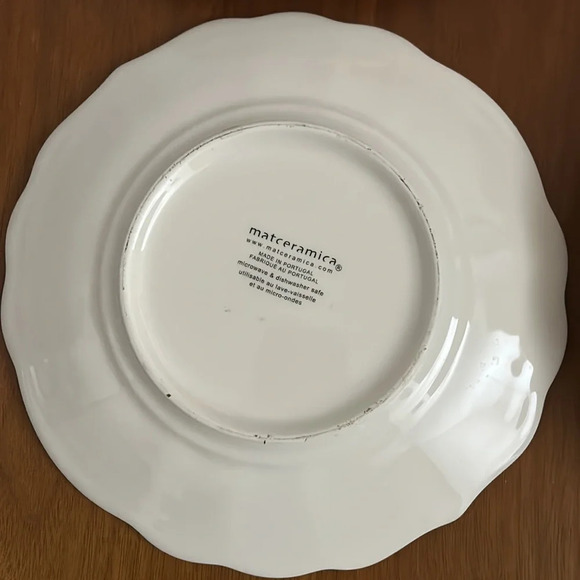 Matceramica Scallop Dessert/Salad Plates Set - Picture 5 of 5